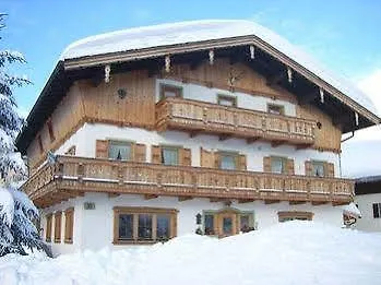 Haus Amann Apartment *